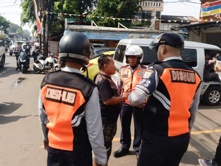 Tim Gabungan Sisir Jukir Liar di Minimarket: Sosialisasi dan Penertiban Dimulai